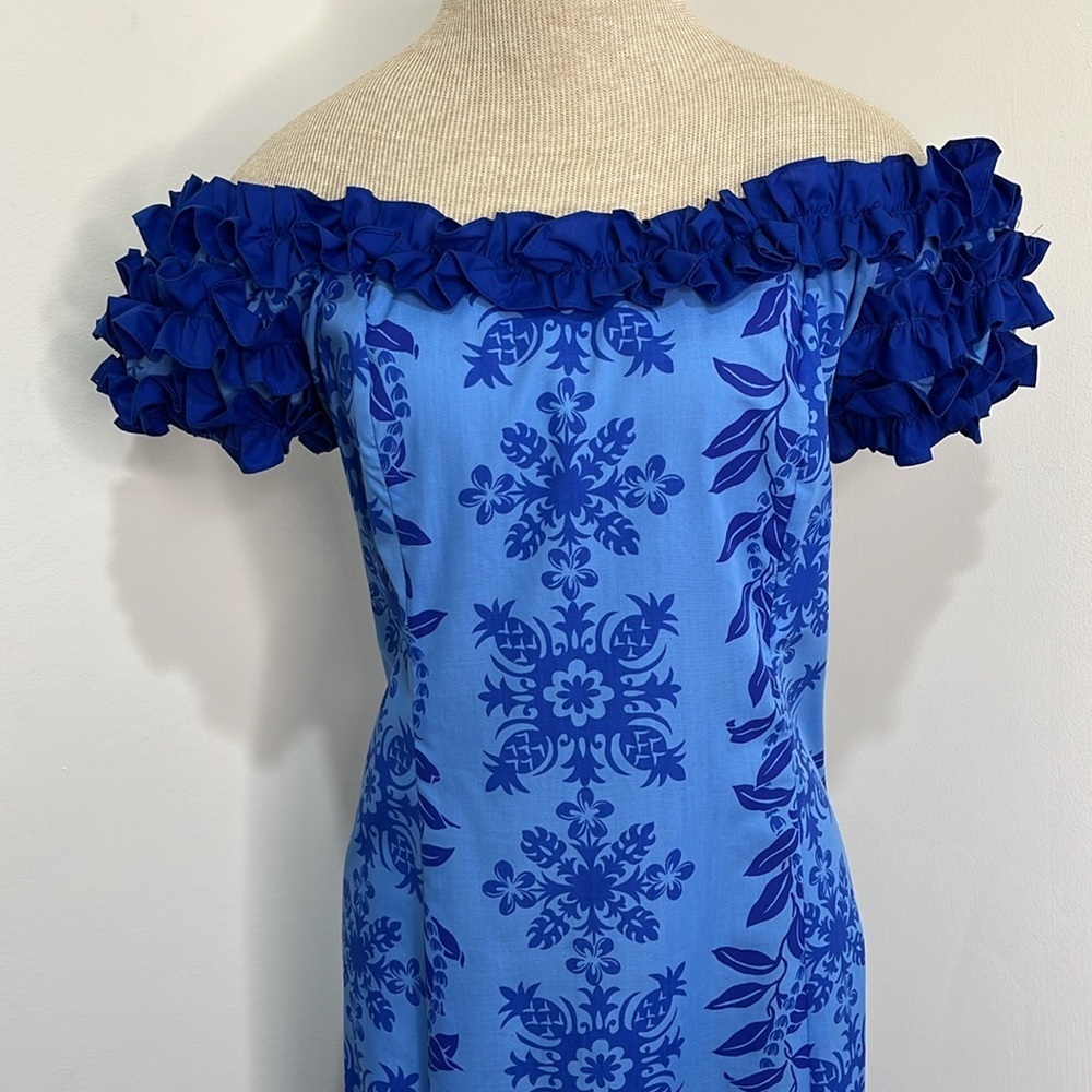 Elegant Blue Floral Maxi Dress - Picture 15 of 16